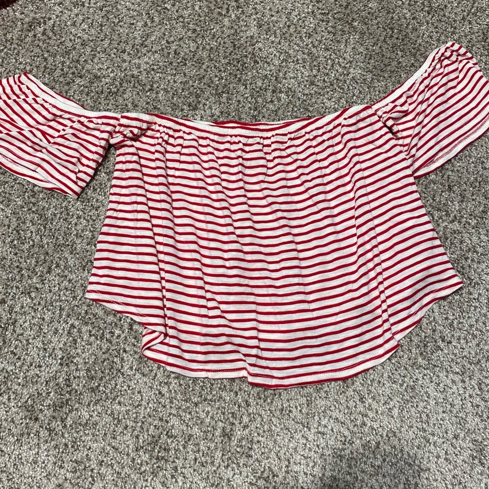 Mossimo Off shoulder Top size xs